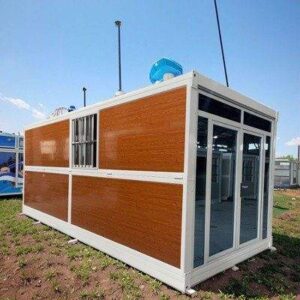 एक टिनी हाउस शिपिंग कंटेनर बनाएं