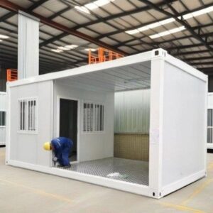 Casas pequeñas hechas con contenedores de envío